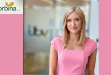 How Old is Ellie Pitt